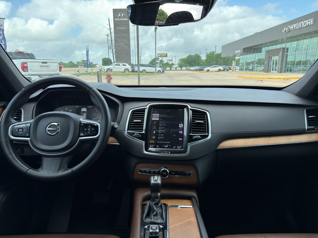 Used 2020 Crystal White Metallic Volvo Inscription image 15