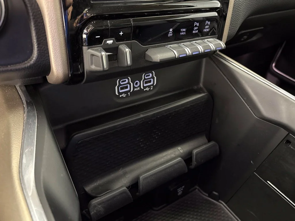 Used 2021 White Ram Laramie image 43