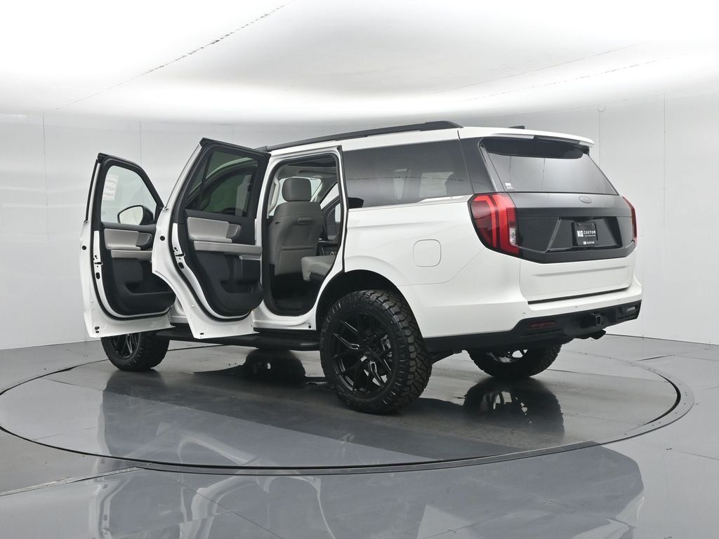 New 2026 Star White Metallic Tri-Coat Ford Active image 35