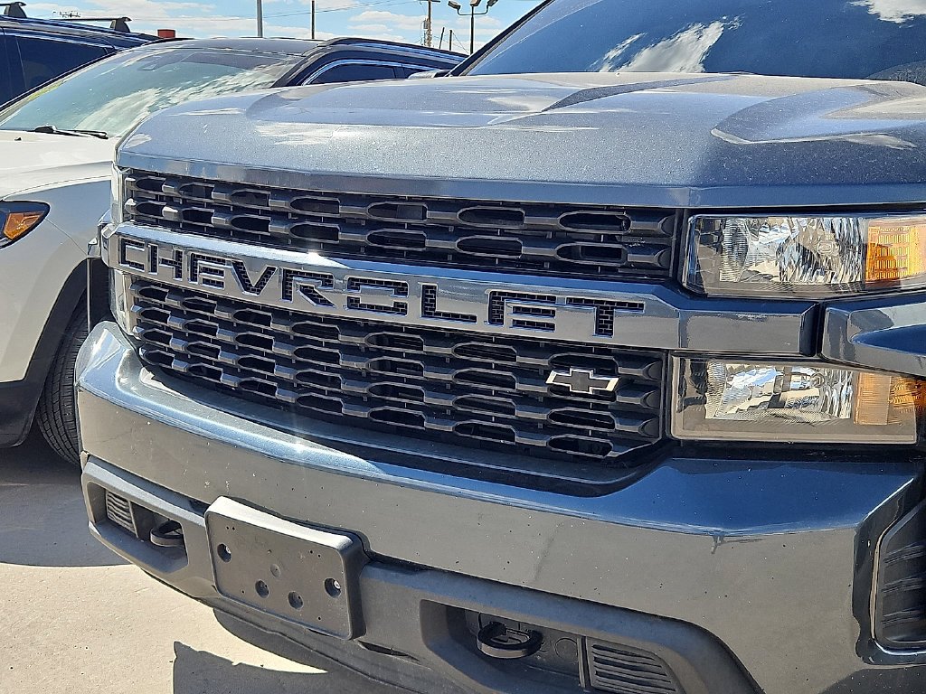 Used 2021 Gray Chevrolet Custom image 2
