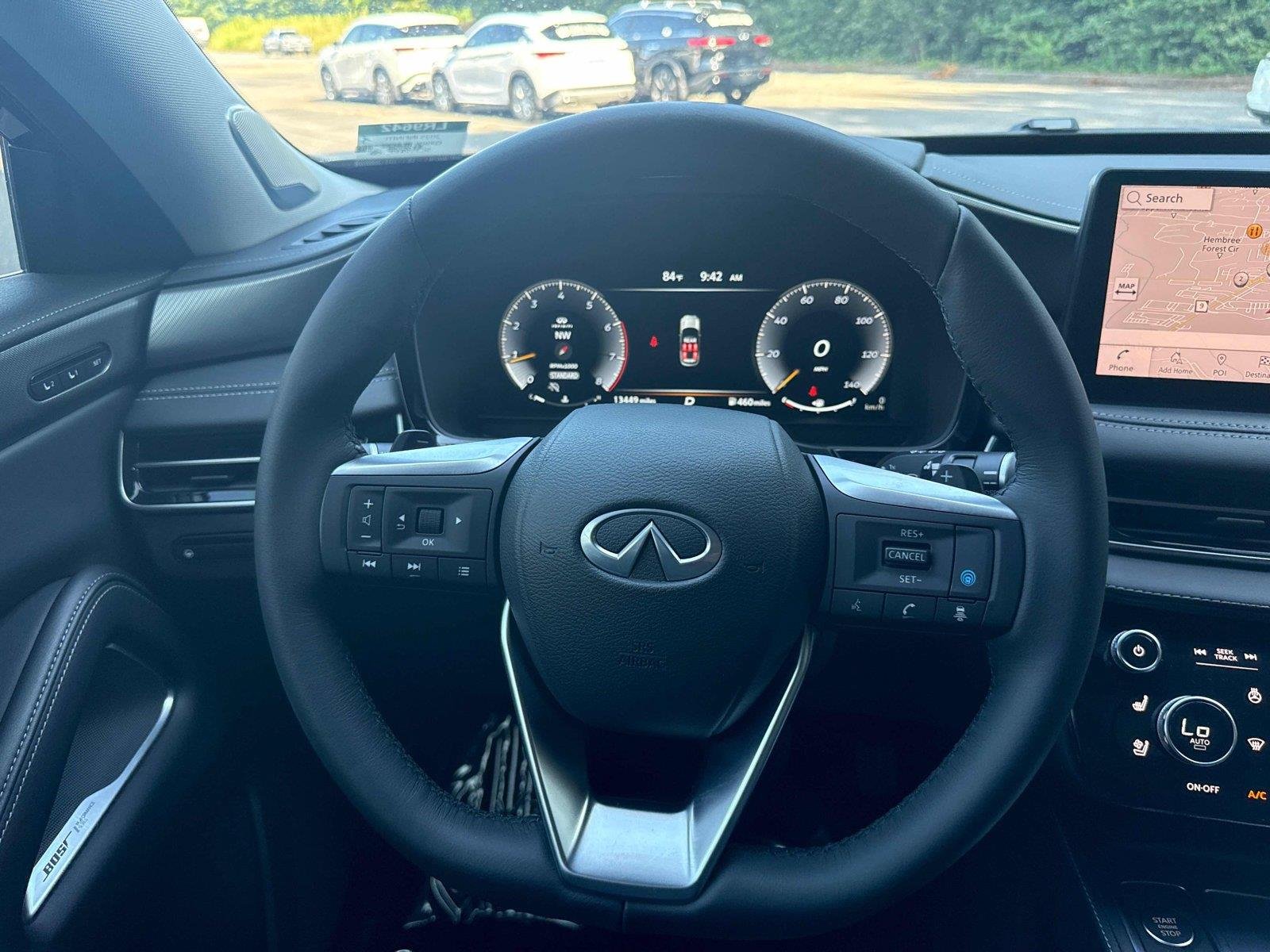 Used 2025 Mineral Black INFINITI LUXE image 17