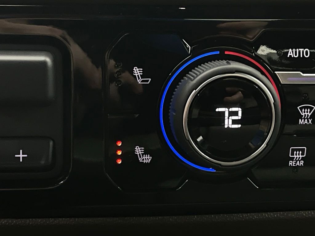 Used 2025 Cypress Gray Chevrolet LT image 5
