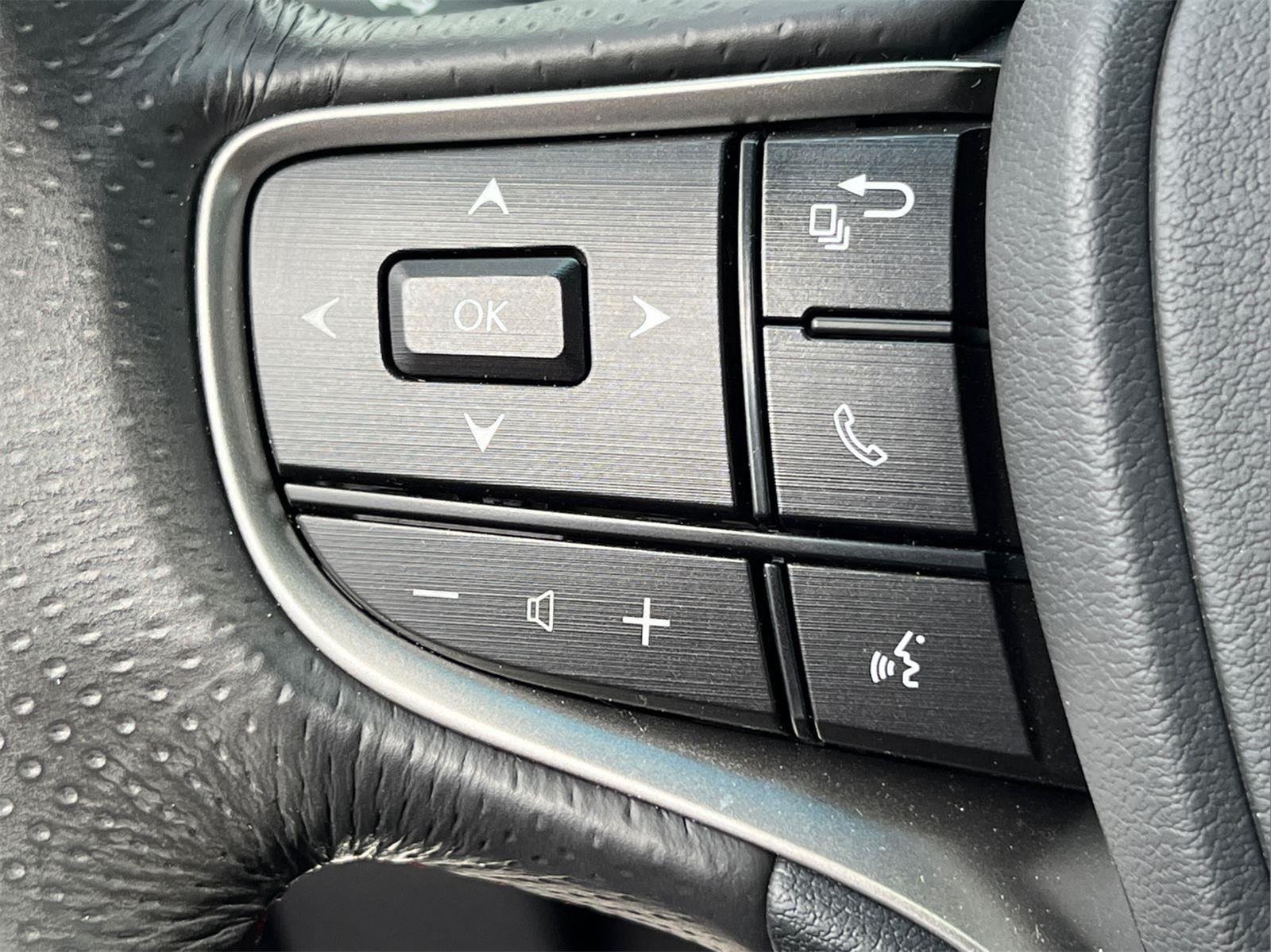 2022 Lexus ES F SPORT - Photo 25