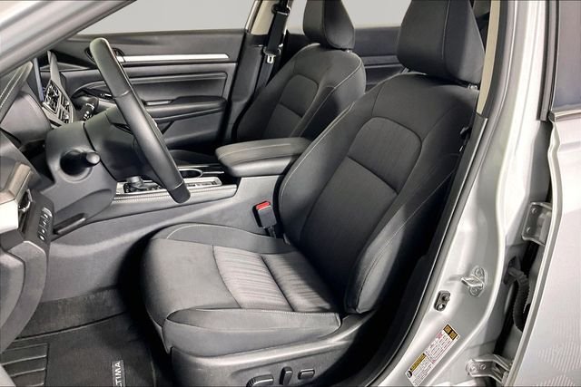 Used 2023 Silver Nissan 2.5 SV image 20