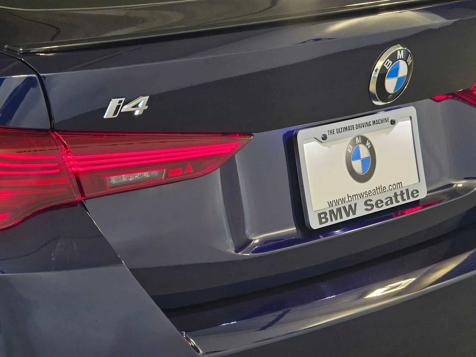 New 2026 Tanzanite Blue II Metallic BMW xDrive40 image 7