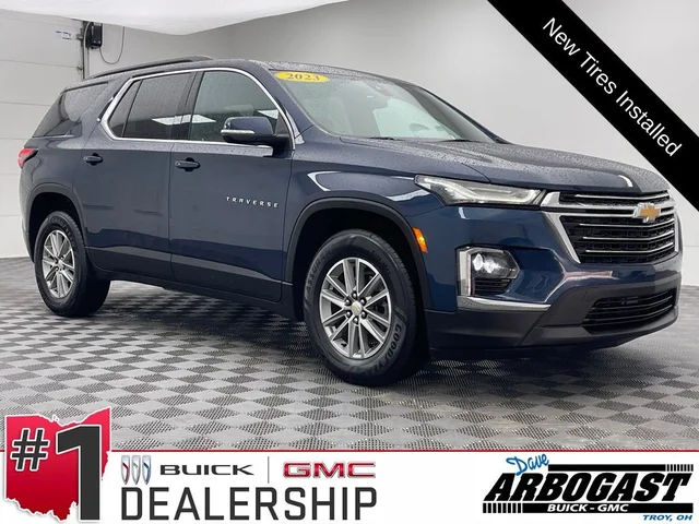 2023 Chevrolet Traverse LT Cloth