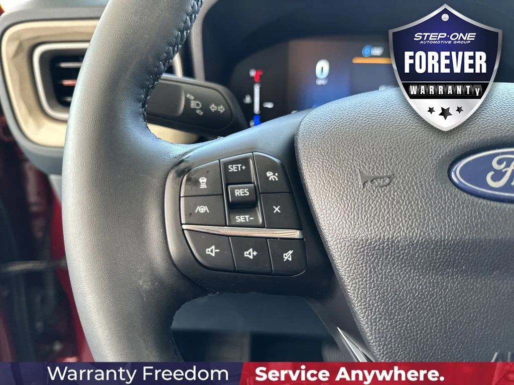 Used 2025 Red Ford Lariat image 21