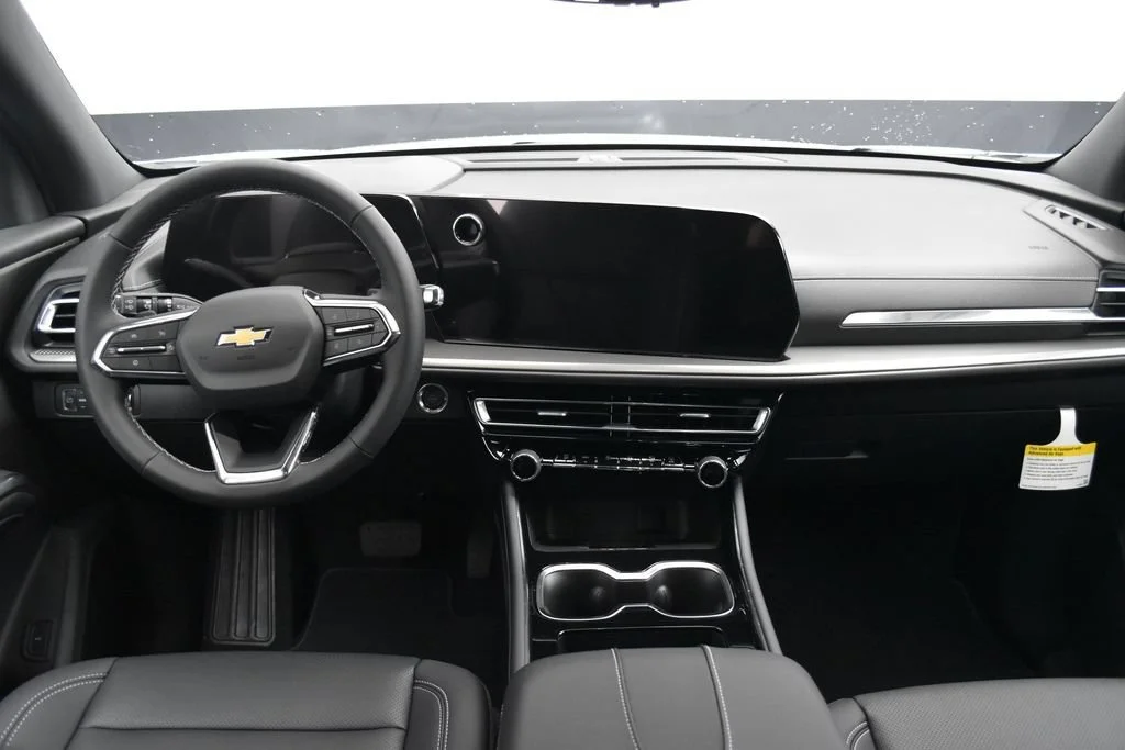 New 2026 Summit White Chevrolet LT image 7