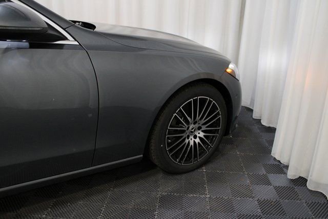 New 2025 Selenite Grey Metallic Mercedes-Benz C 300 image 43