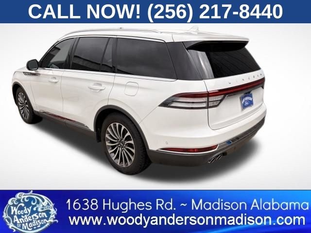 Used 2020 Pristine White Lincoln Reserve image 4
