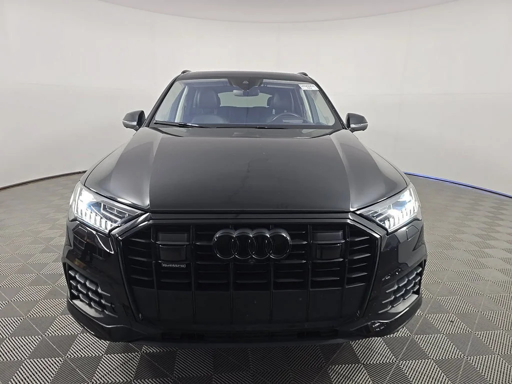 Used 2023 Black Audi 55 Prestige image 2