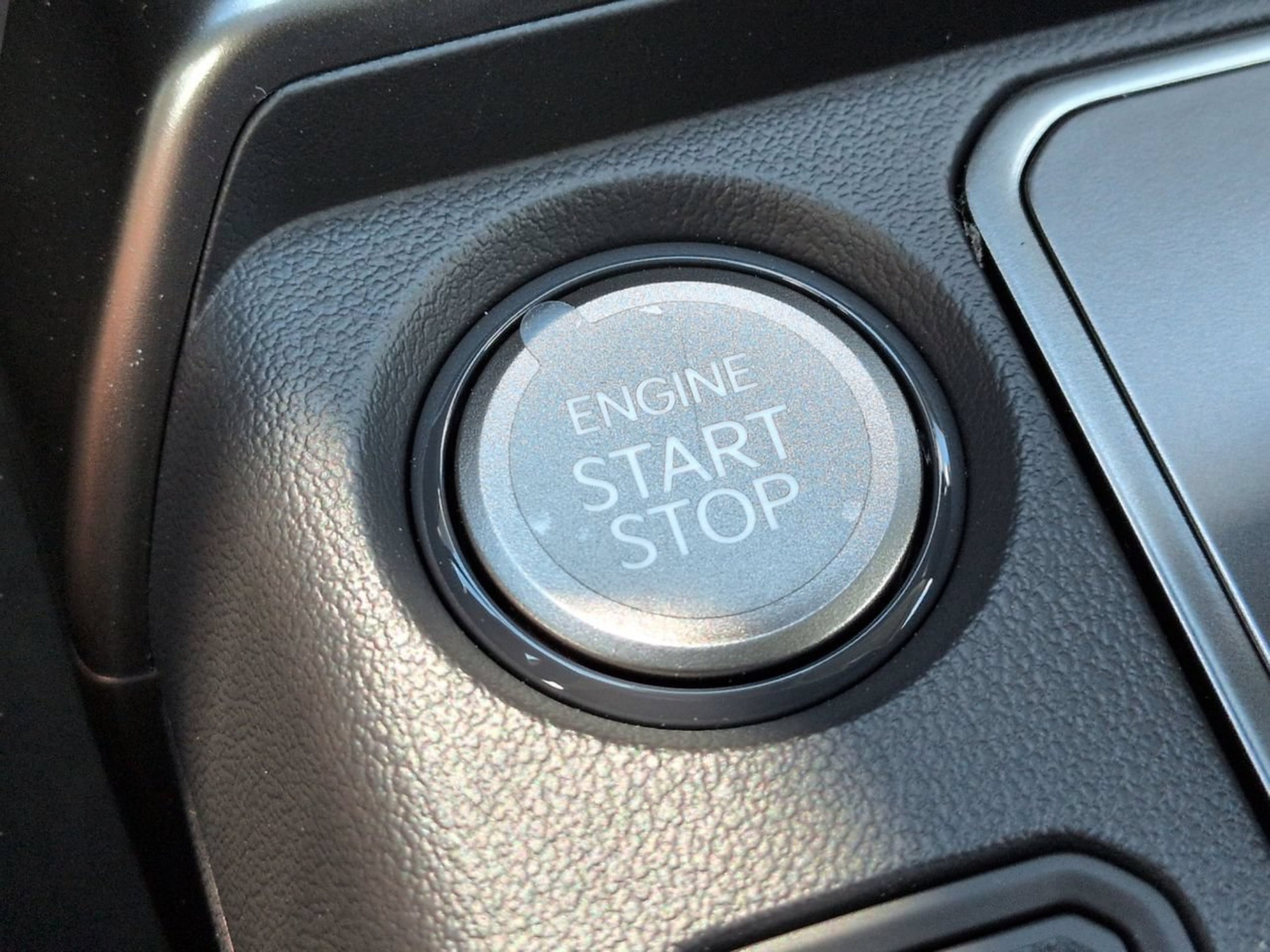 New 2027 Ivory Silver Kia LX image 26