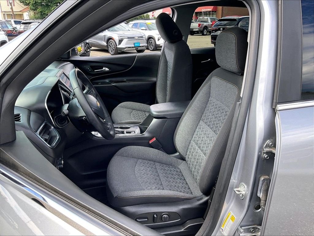 Used 2023 Gray Chevrolet LT image 7