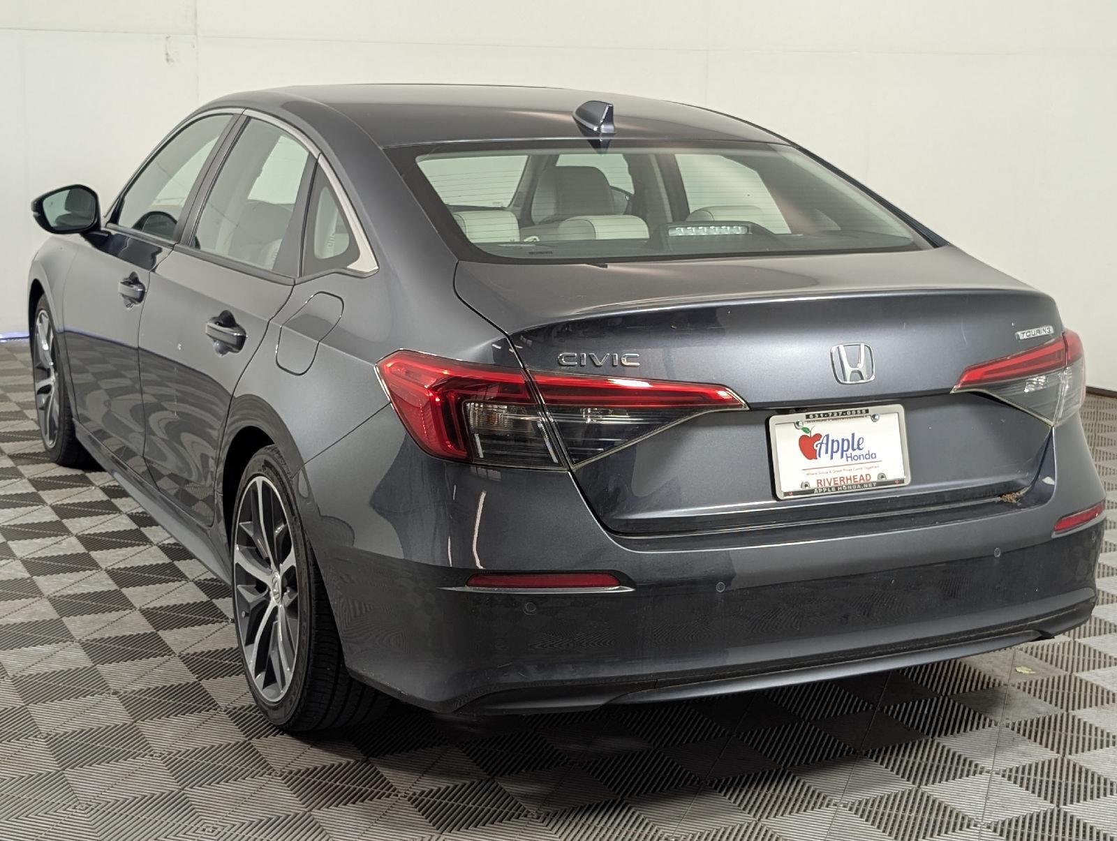 Certified Used 2024 Meteorite Gray Metallic Honda 1.5T 4D TOURING image 4