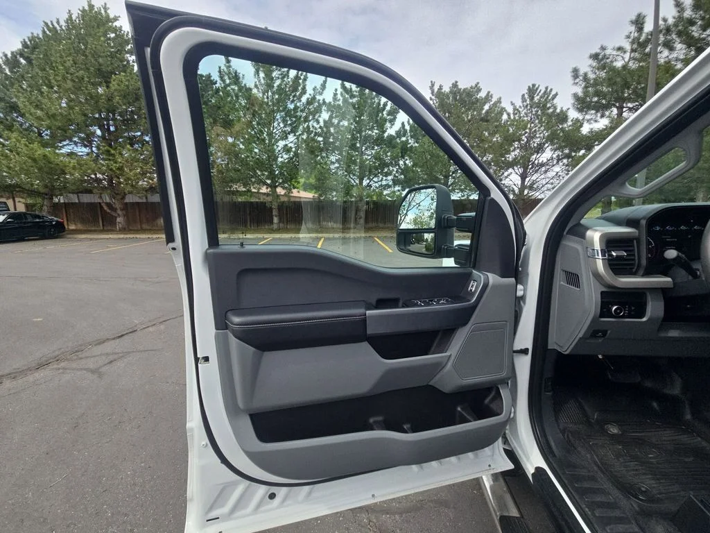 Used 2023 White Ford XLT image 27