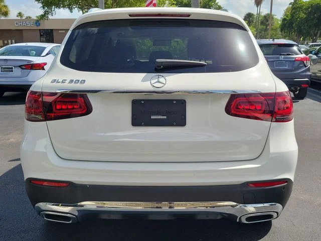 Used 2022 White Mercedes-Benz GLC 300 image 6