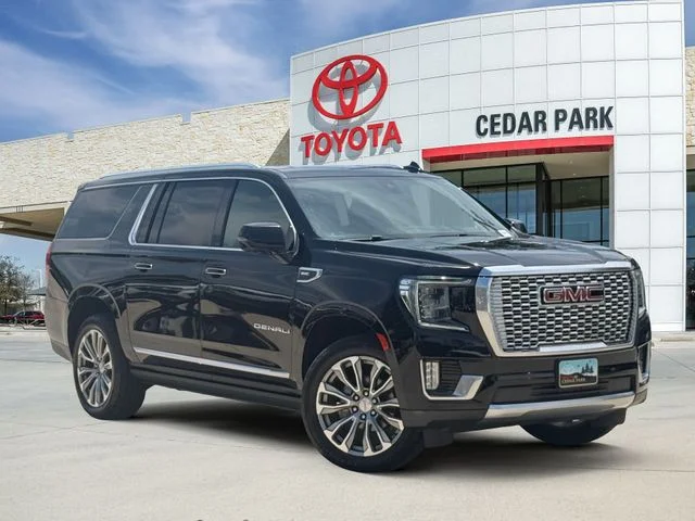 2021 GMC Yukon Denali AWD's photo