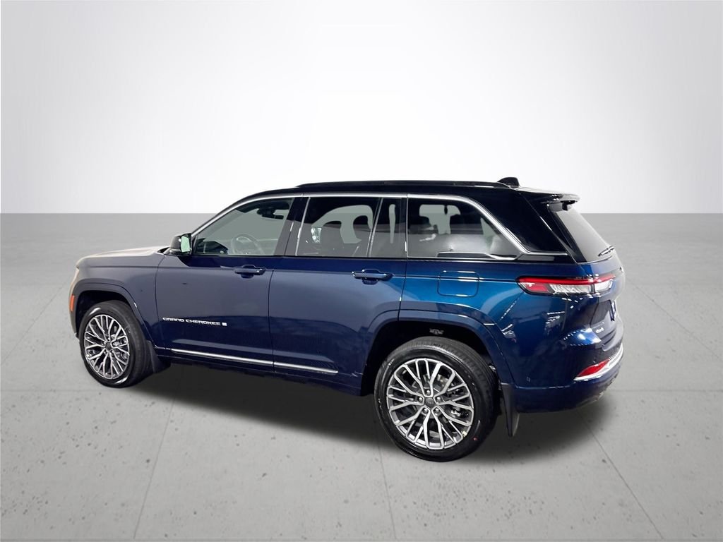 New 2026 Fathom Blue Pearl-Coat Exterior Paint Jeep Summit image 8