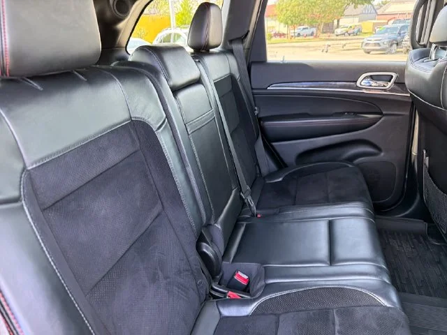 Used 2018 Gray Jeep Trailhawk image 28