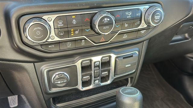 Used 2023 White Jeep Willys image 16