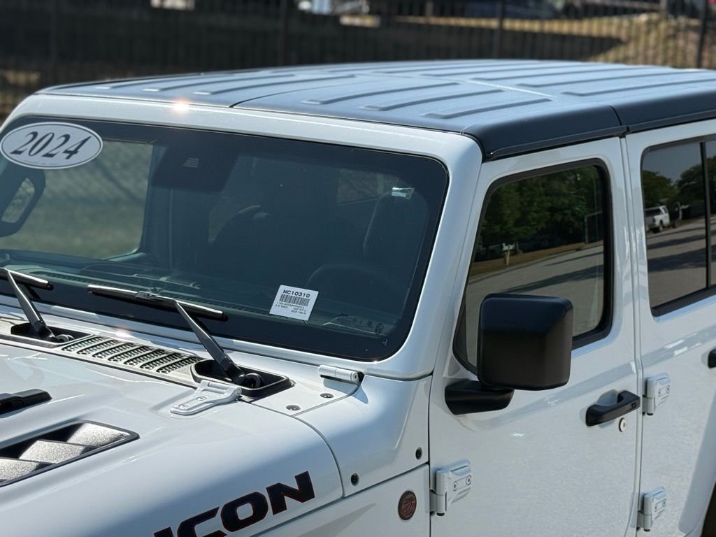 Used 2024 White Jeep Rubicon image 10