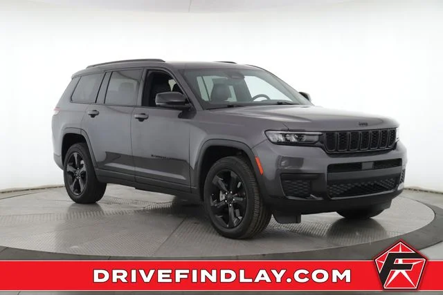 Used 2021 Gray Jeep Altitude image 1
