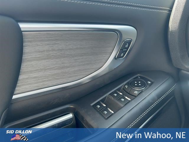 New 2026 Star White Metallic Tri-Coat Ford MAX Platinum® image 29