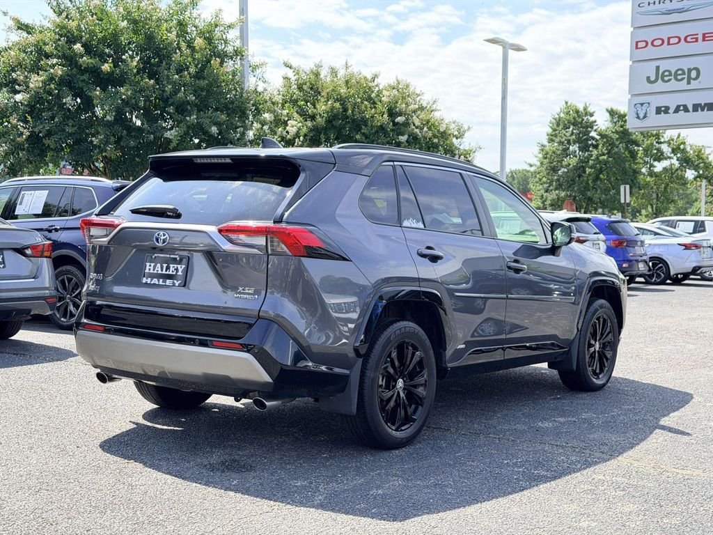 Used 2024  Toyota XSE image 2