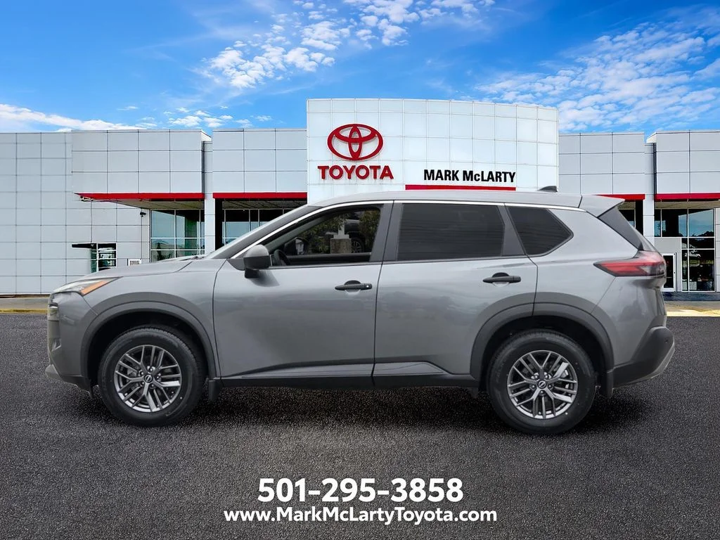 Used 2023 Gray Nissan S image 2
