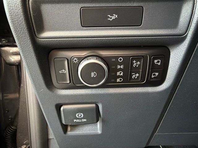 New 2026 Carbonized Gray Metallic Ford XLT image 24