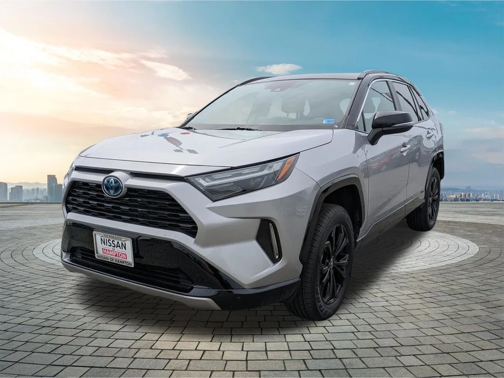 2022 Toyota RAV4 XSE - Photo 9