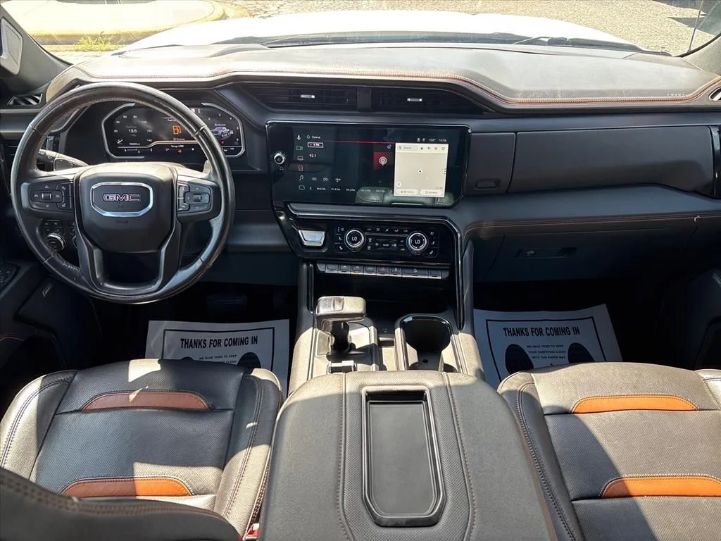 Used 2022 White GMC AT4 image 21