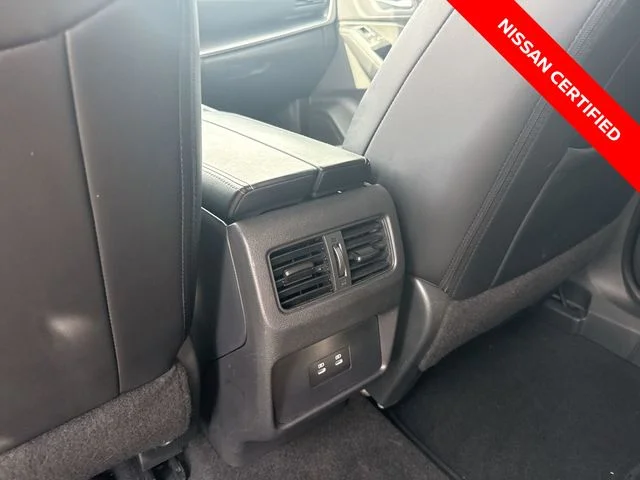 Used 2024 Beige/tan Nissan SV image 20