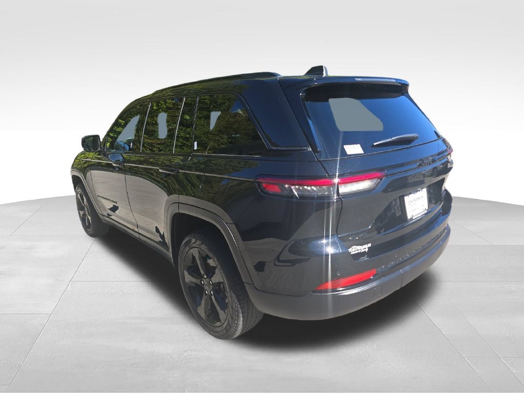 Used 2024 Black Jeep Limited image 4