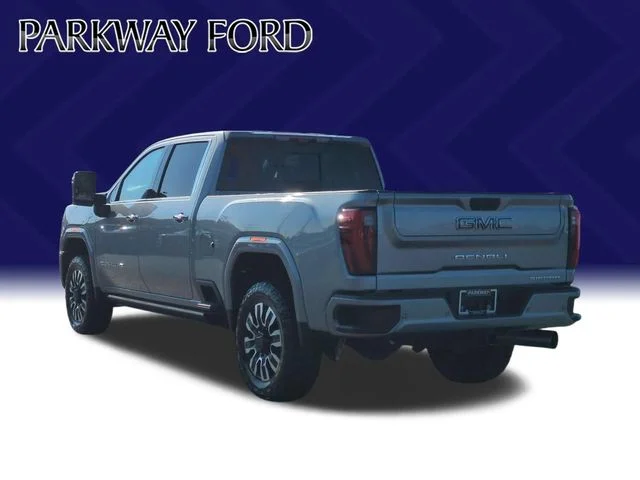 Used 2024 Silver GMC Denali Ultimate image 3