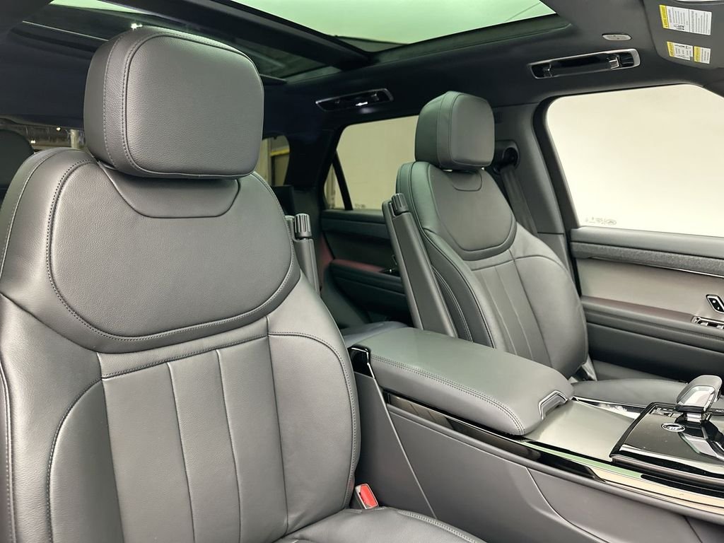 Certified Used 2025 Varesine Blue Metallic Land Rover S image 5
