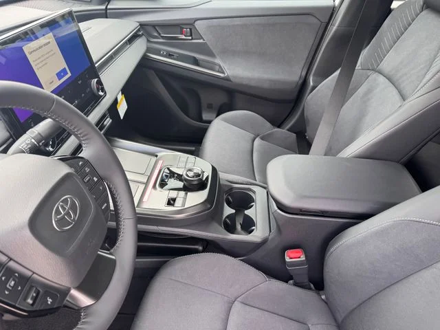 New 2026 Wind Chill Pearl <sup>1</sup> Toyota  XSE image 10
