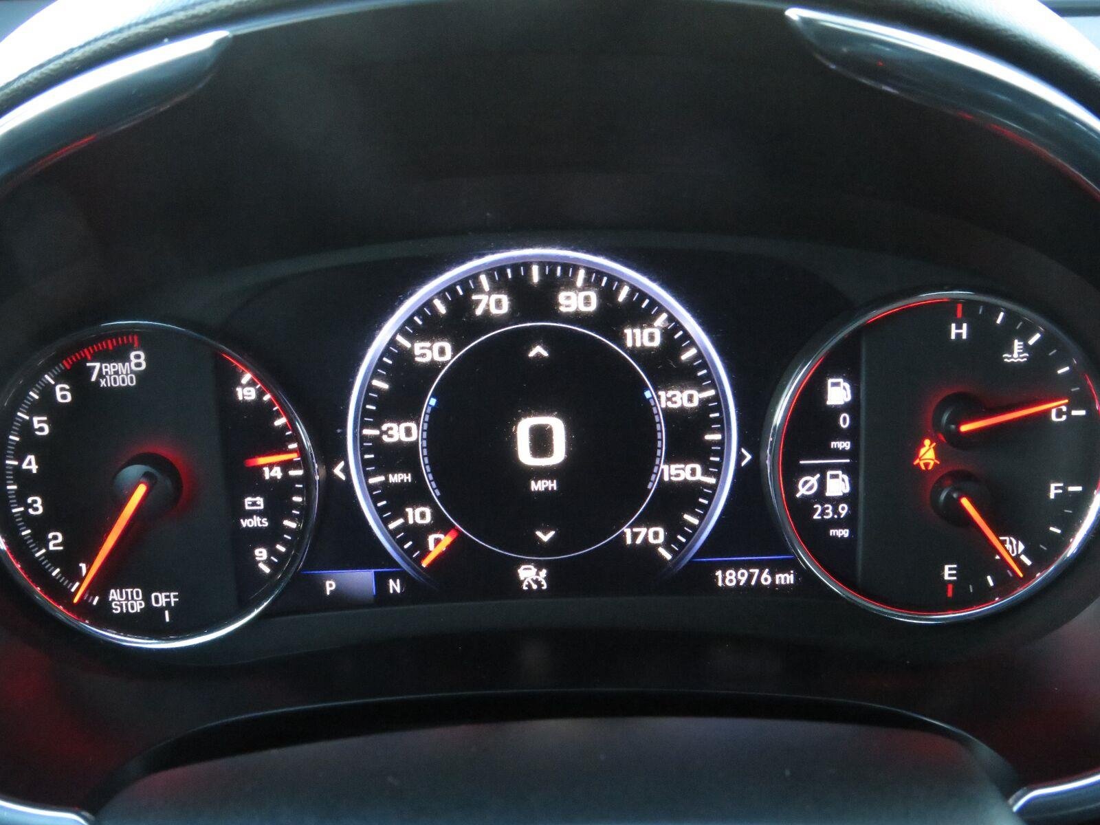 Used 2025 Mosaic Black Metallic Chevrolet LT image 27
