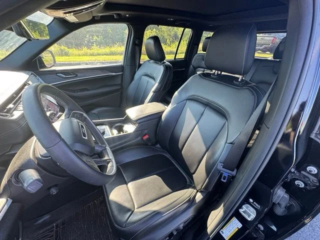 Used 2024 Black Jeep Limited image 15