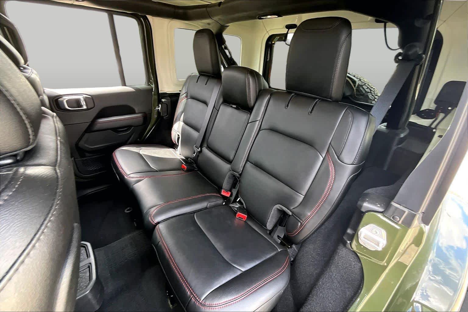 Used 2023 Sarge Green Clearcoat Jeep Rubicon image 19