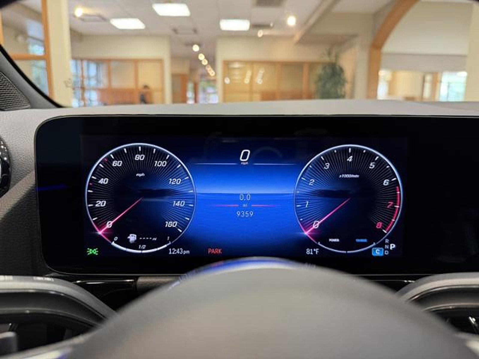 Certified Used 2025 Cirrus Silver Metallic Mercedes-Benz 4MATIC® image 13