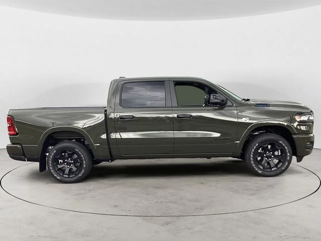 New 2026 Tank Ram BIG HORN CREW CAB 4X4 5