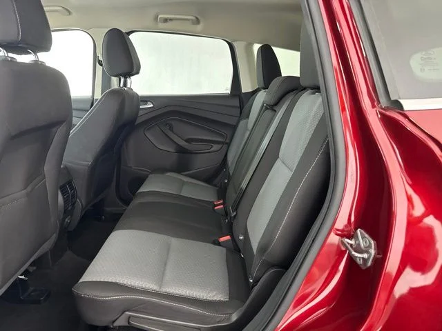 Used 2017 Red Ford SE image 29
