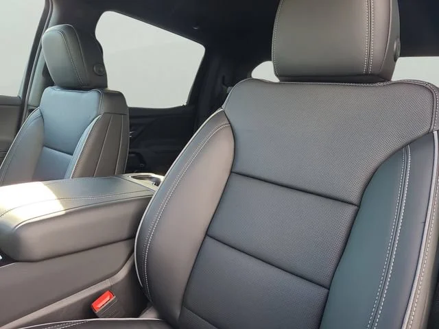 New 2026 Black Chevrolet LT - Extended Range image 21