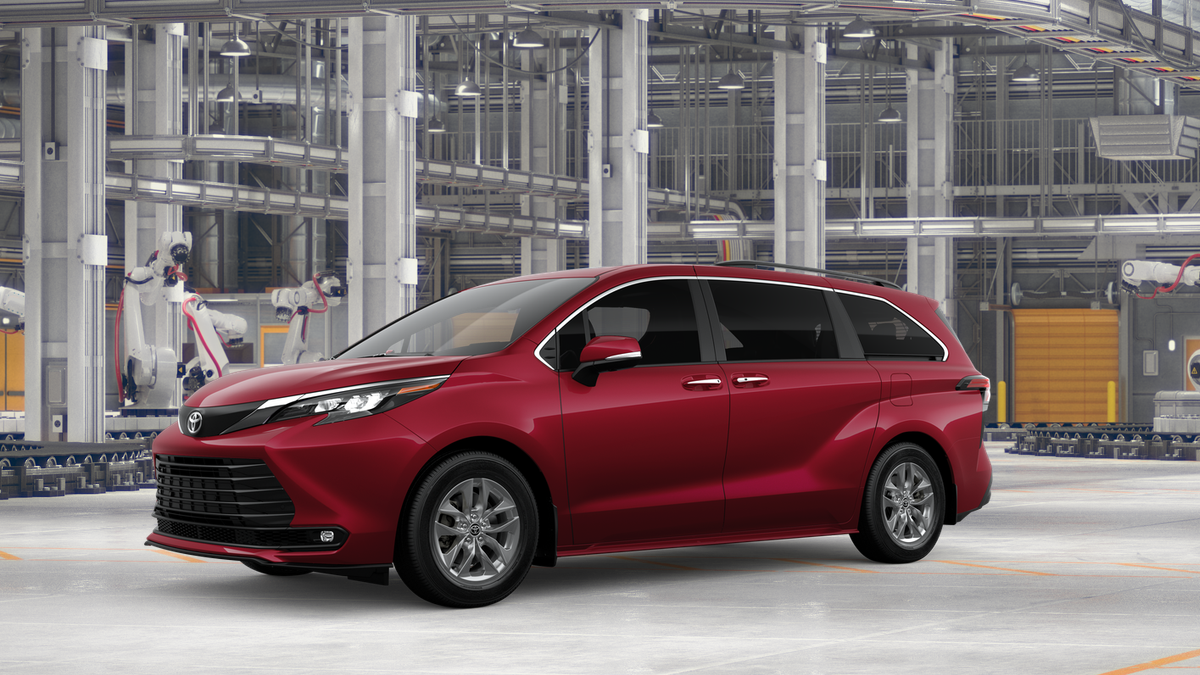 New 2026 Ruby Flare Pearl Toyota XLE image 2