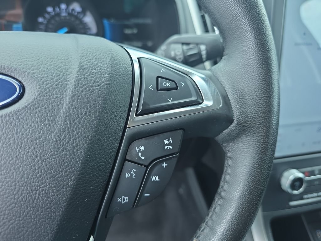 Used 2022 Blue Ford SEL image 21