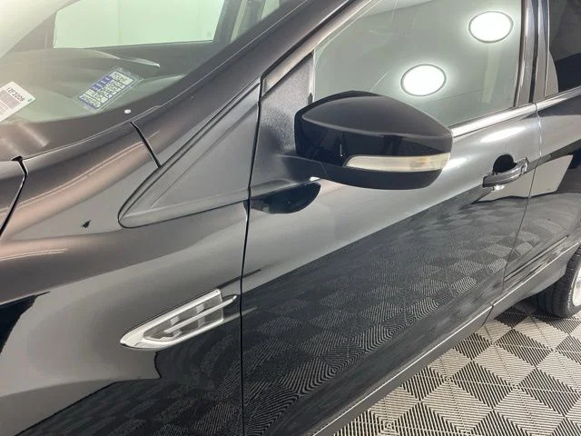 Used 2018 Shadow Black Ford Titanium image 10