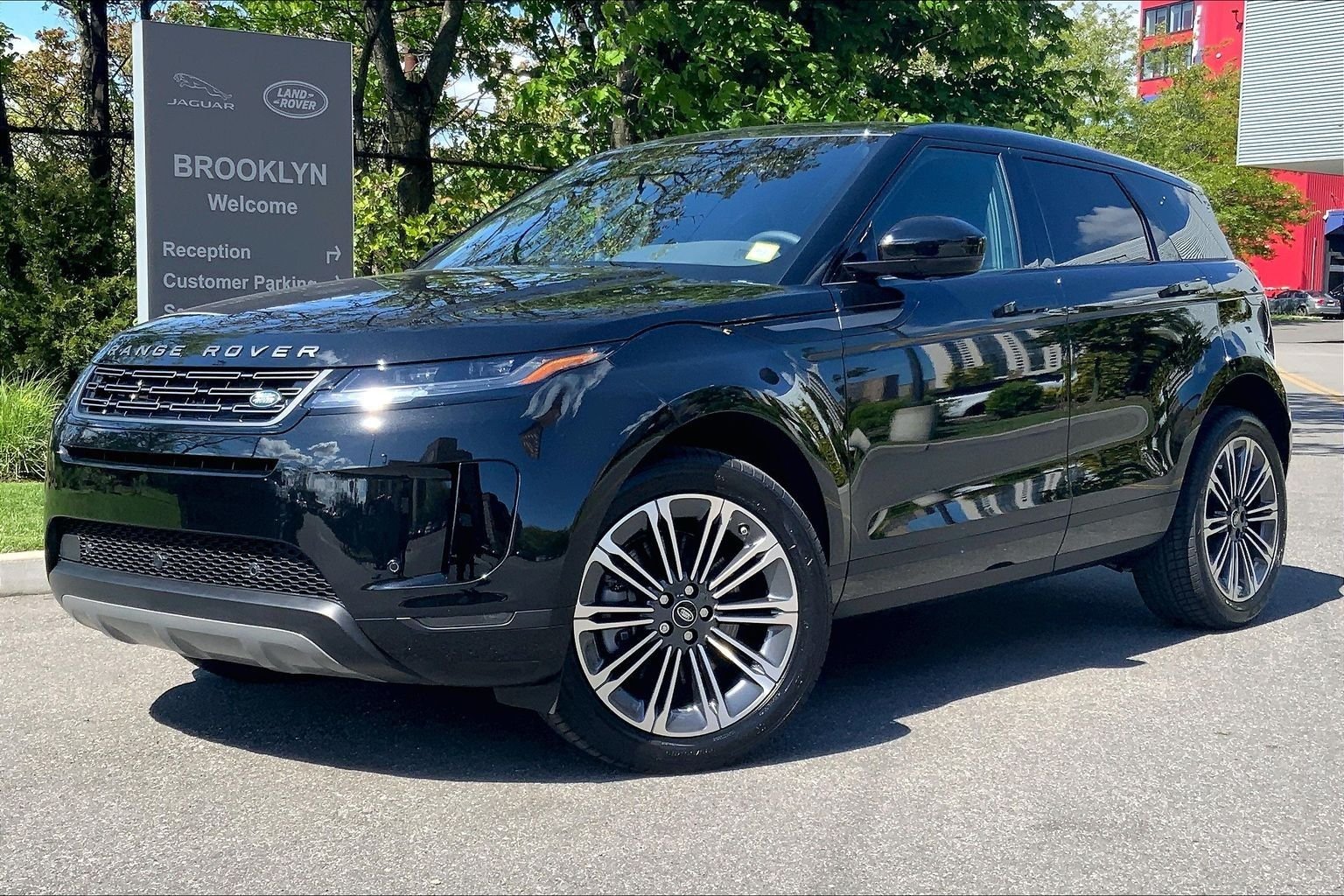 2026 Land Rover Range Rover Evoque S's photo