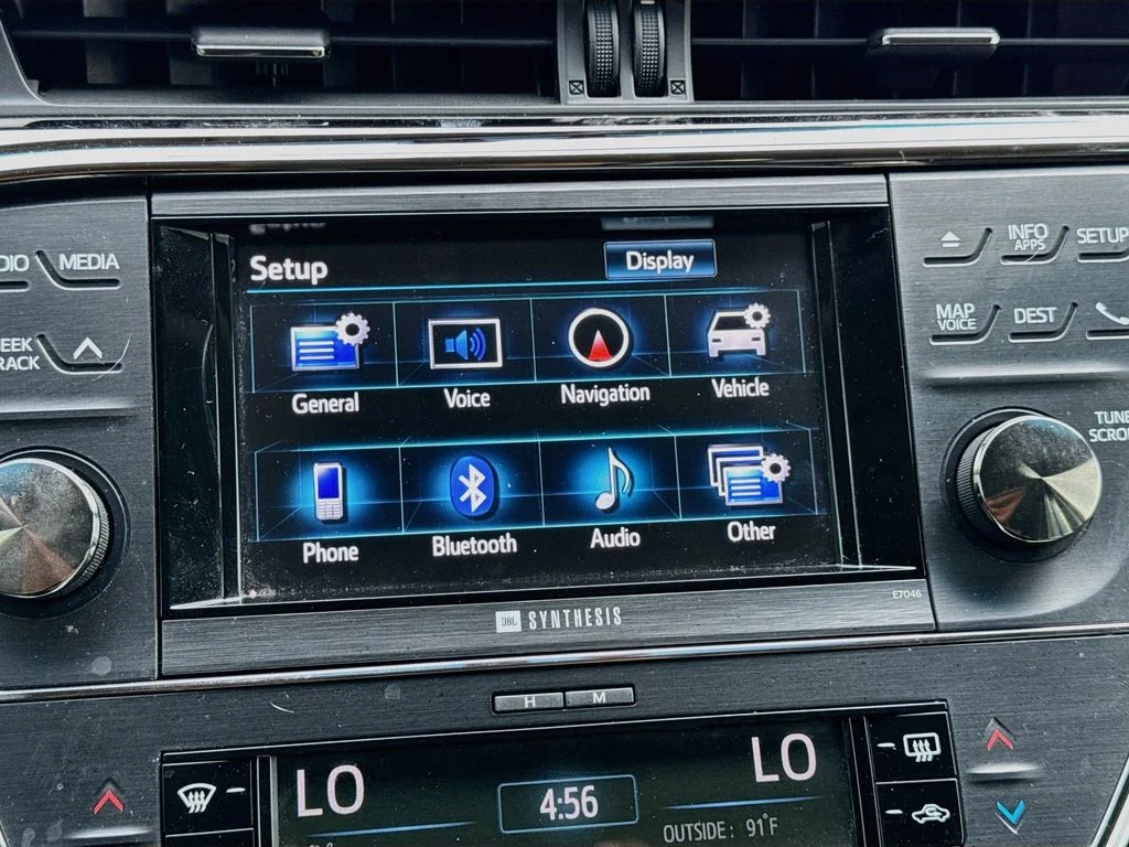 Used 2013 Gray Toyota XLE image 18