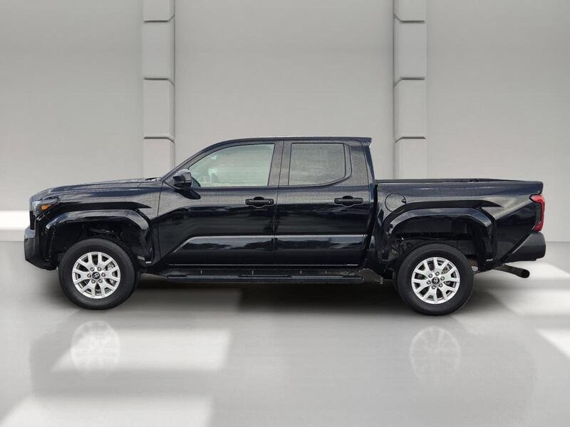 Used 2025 Black TOYOTA SR DOUBLE CAB 5